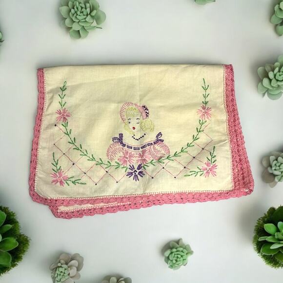 Vintage Hand Embroidered Vanity Dresser Tablecloth 26”x19” Pink Lace Trim - Picture 1 of 8